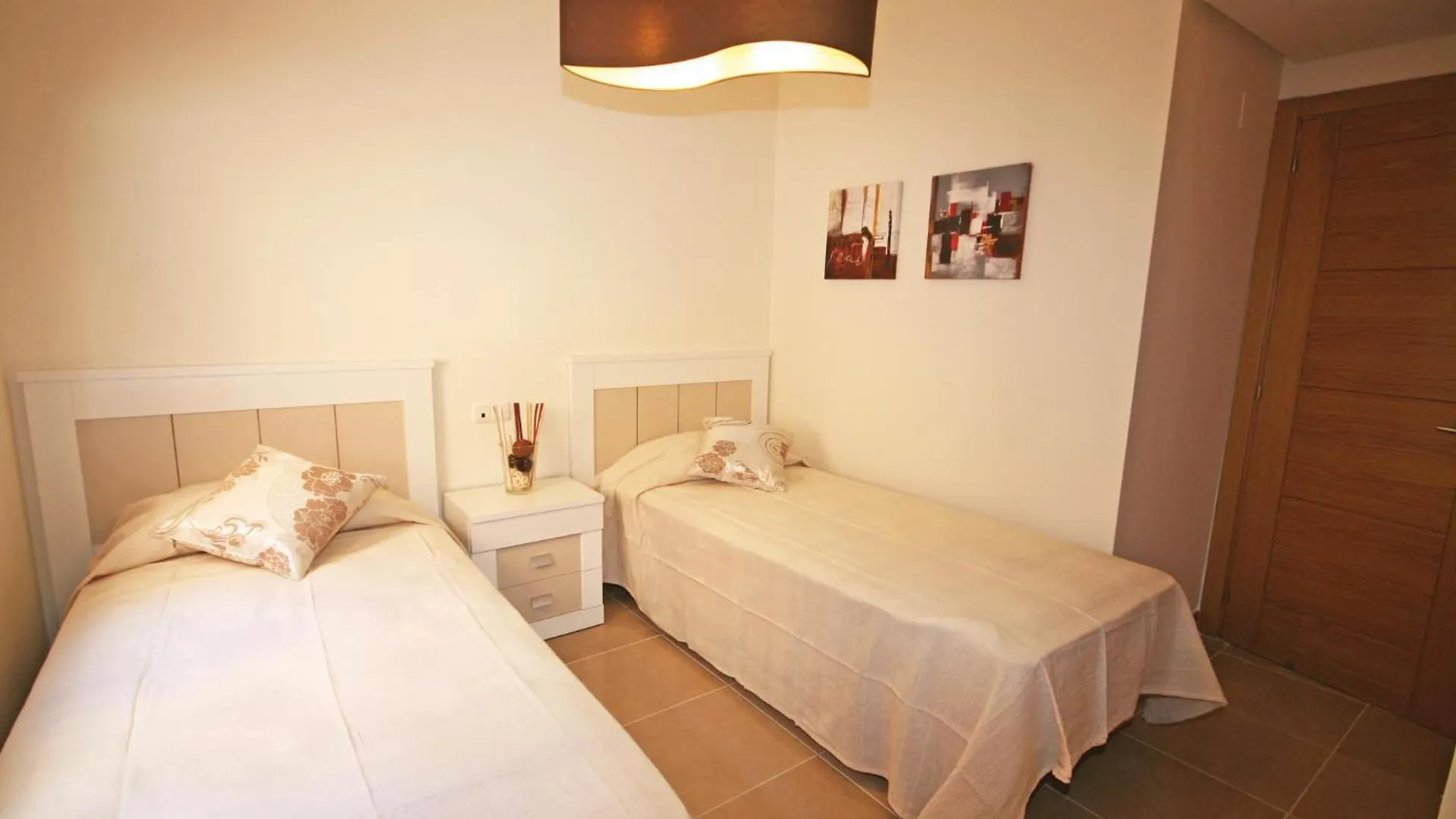 Amazing Apartment In Estepona With Sauna Spanien