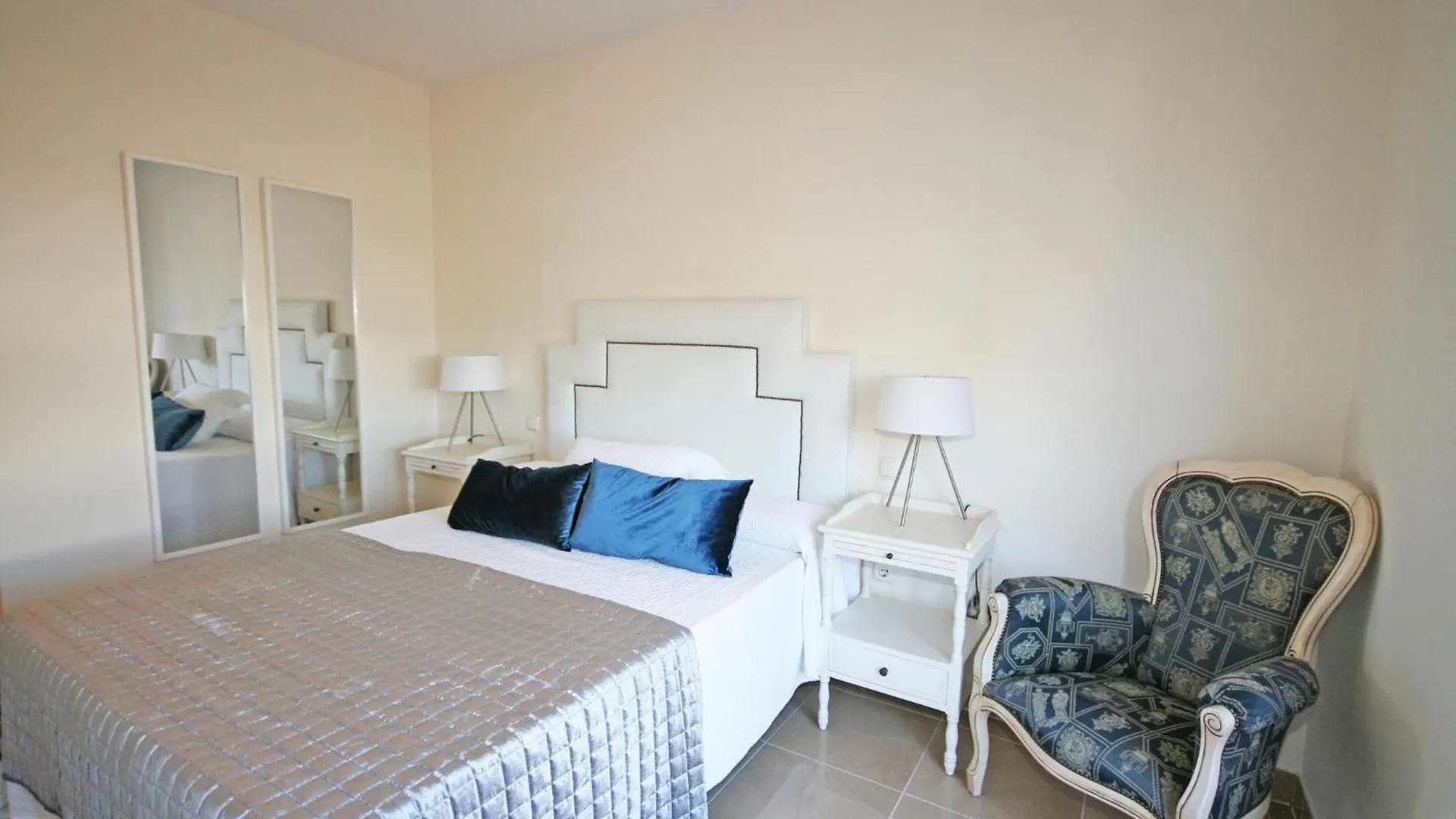 Amazing Apartment In Estepona With Sauna